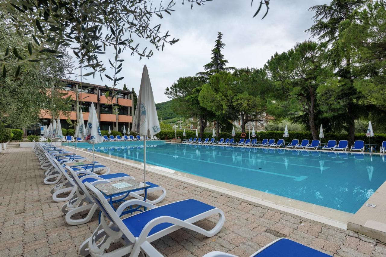 Hotel Royal Garda  Esterno foto