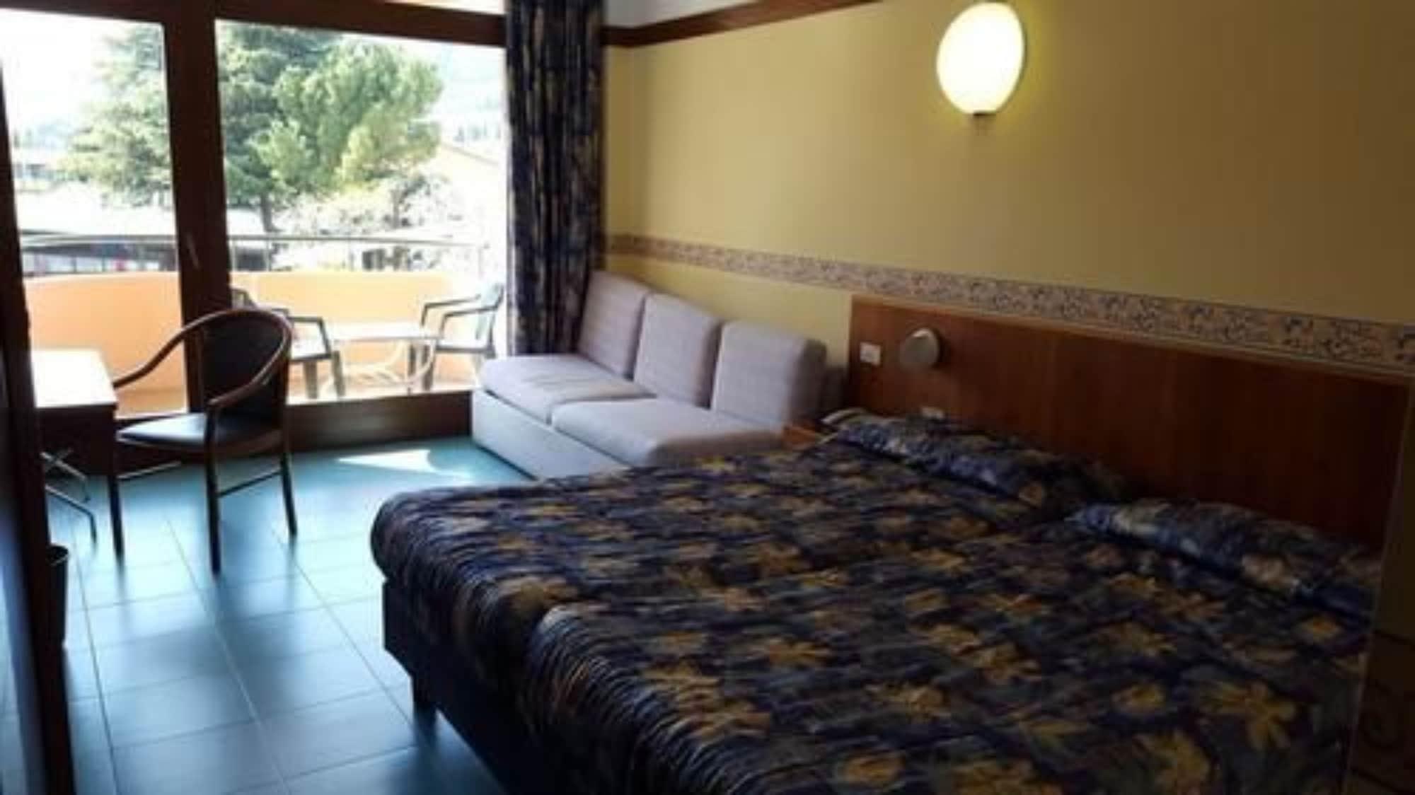 Hotel Royal Garda  Esterno foto