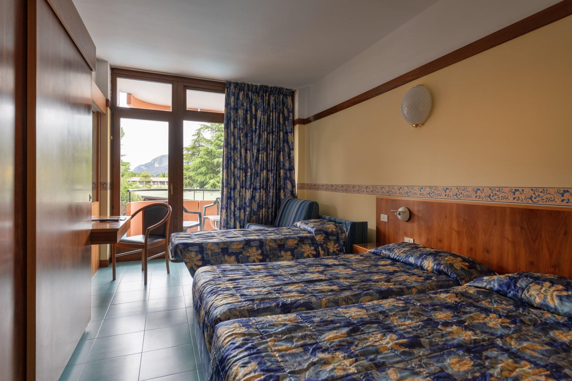 Hotel Royal Garda  Esterno foto