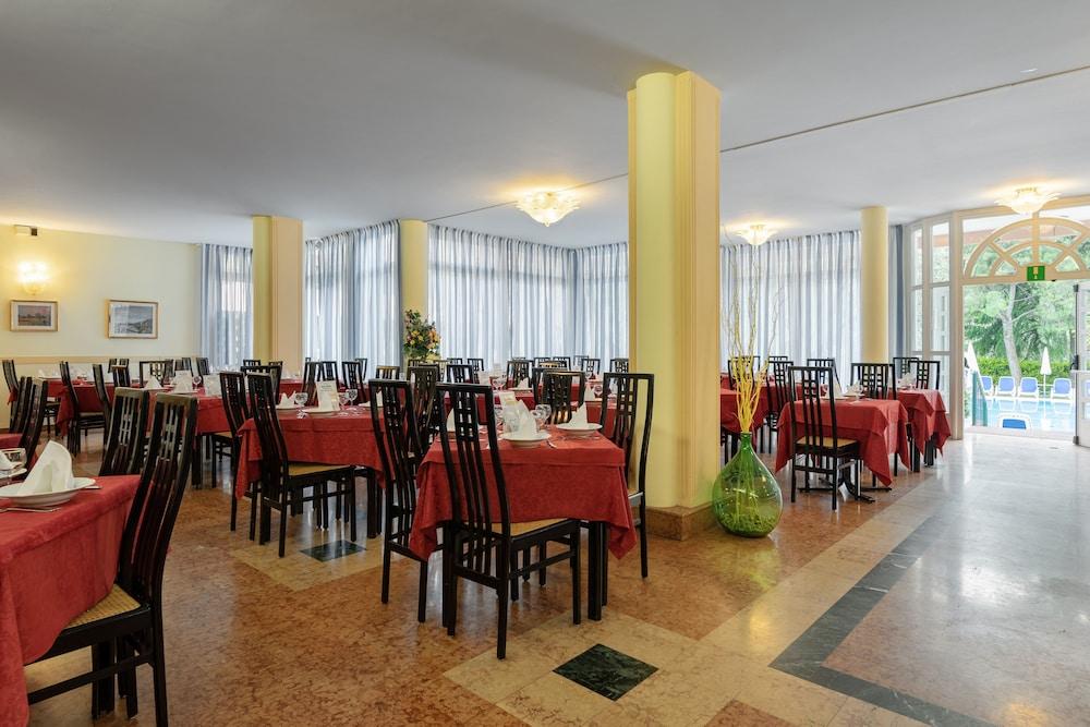 Hotel Royal Garda  Esterno foto