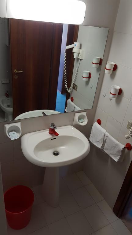 Hotel Royal Garda  Camera foto