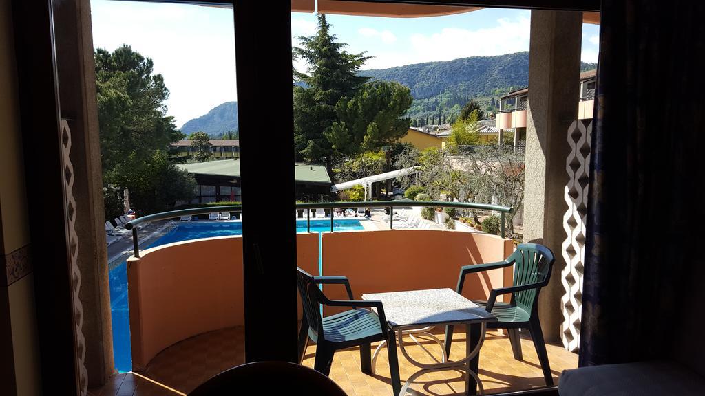 Hotel Royal Garda  Esterno foto