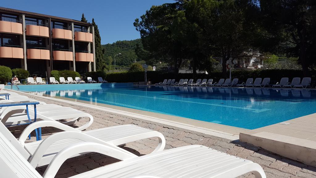 Hotel Royal Garda  Esterno foto