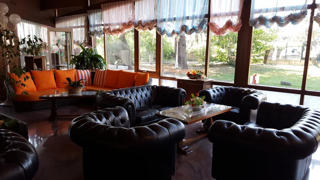 Hotel Royal Garda  Esterno foto